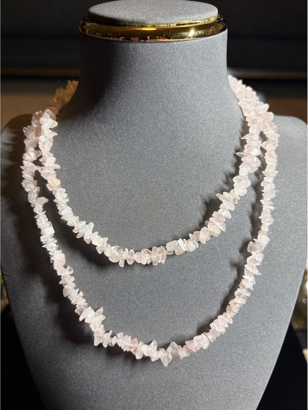 Rose quartz chip bead necklace